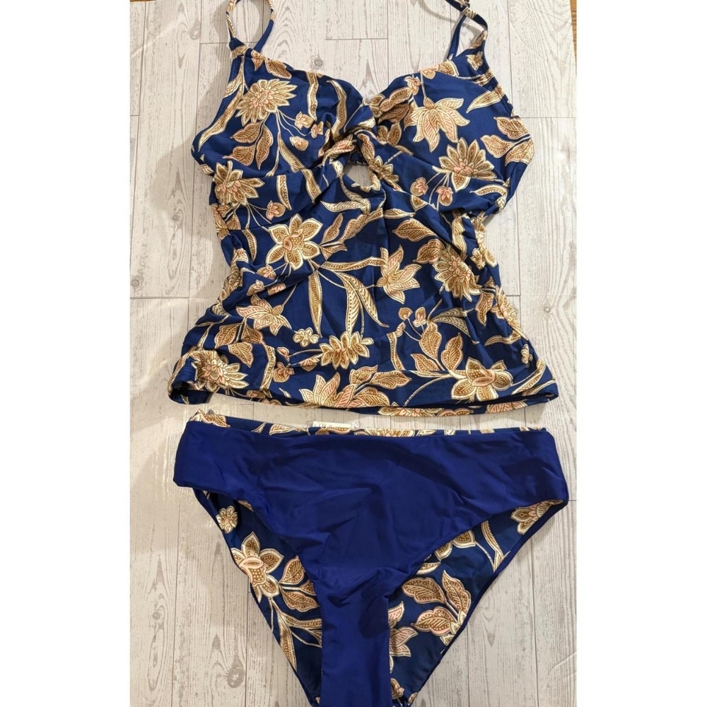 Cupshe Women's Blue and Tan Floral Print Bikini Set